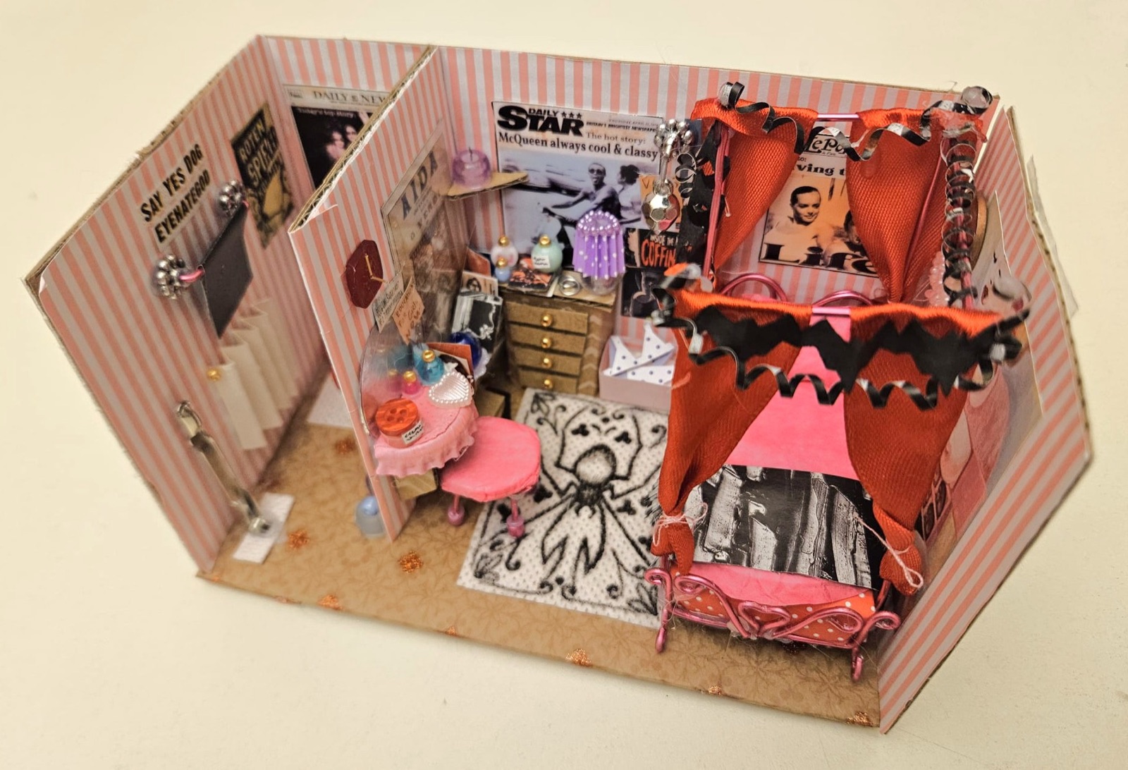 Miniature Crafts: The Pink Bedroom
