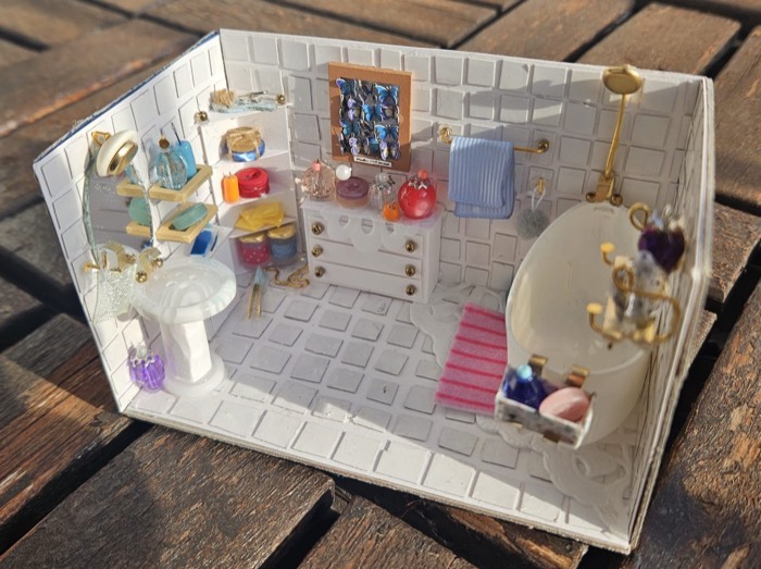 Miniature Crafts: Bathroom